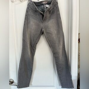 ATHLETA light gray SCULPTEK skinny jeans YOGA denim size 4